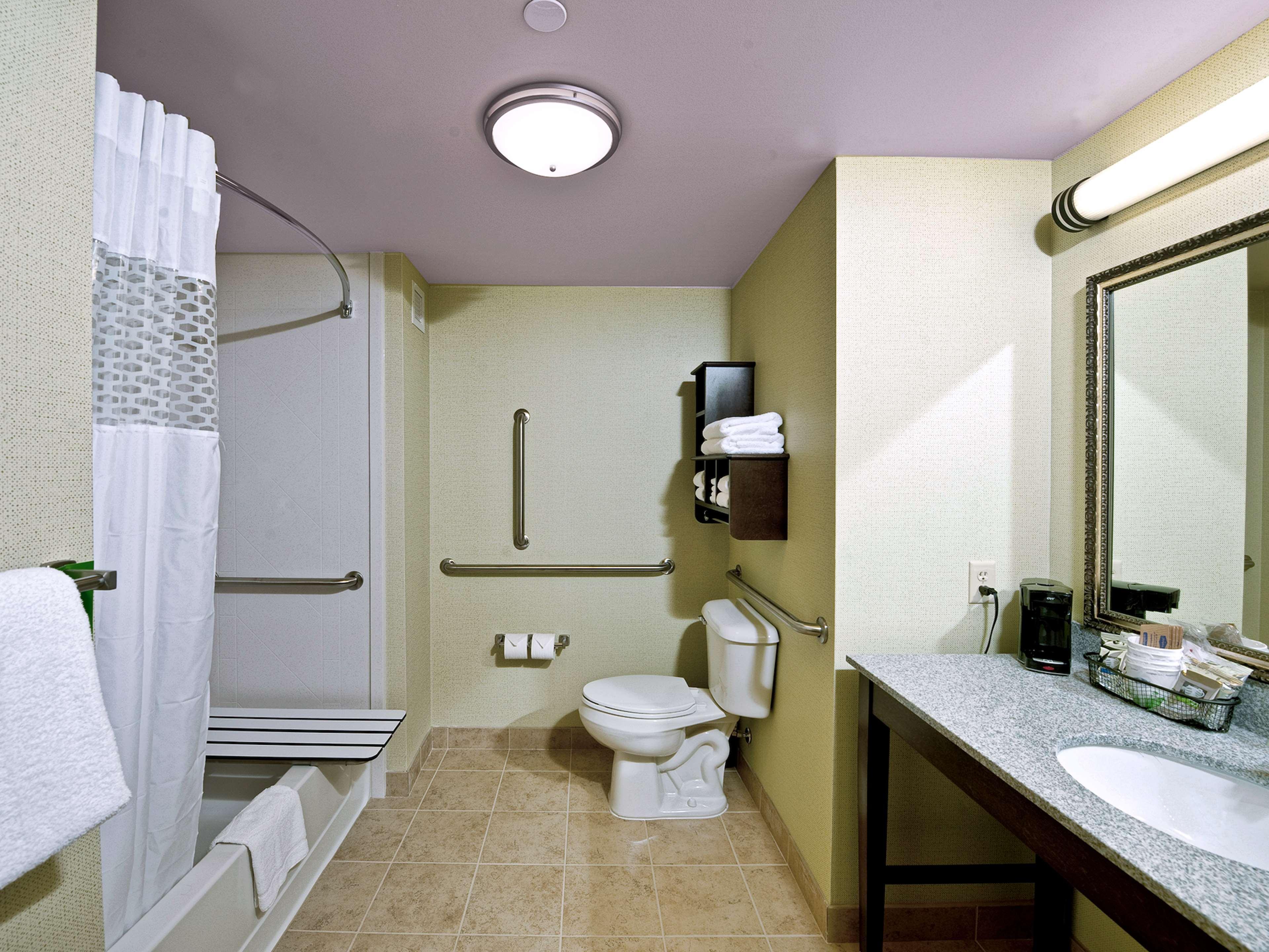 Hampton Inn Огаста Экстерьер фото