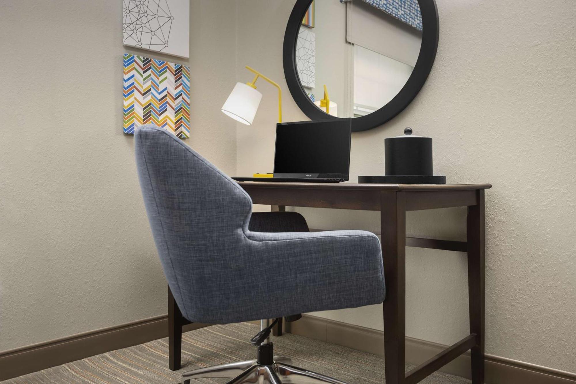 Hampton Inn Огаста Экстерьер фото