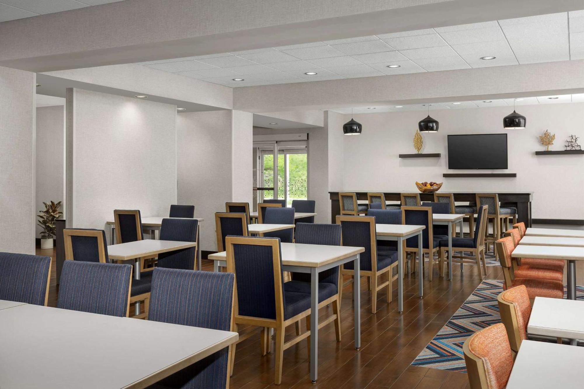 Hampton Inn Огаста Экстерьер фото