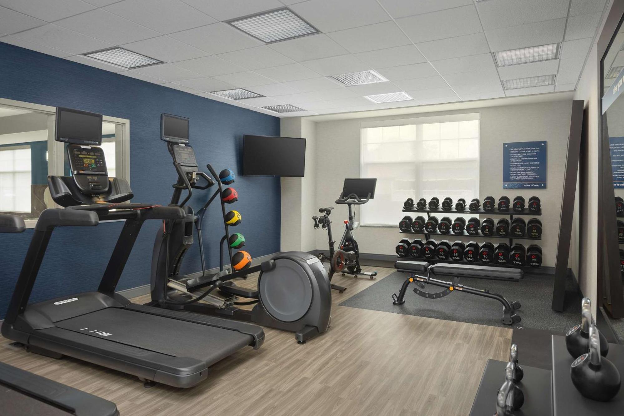 Hampton Inn Огаста Экстерьер фото