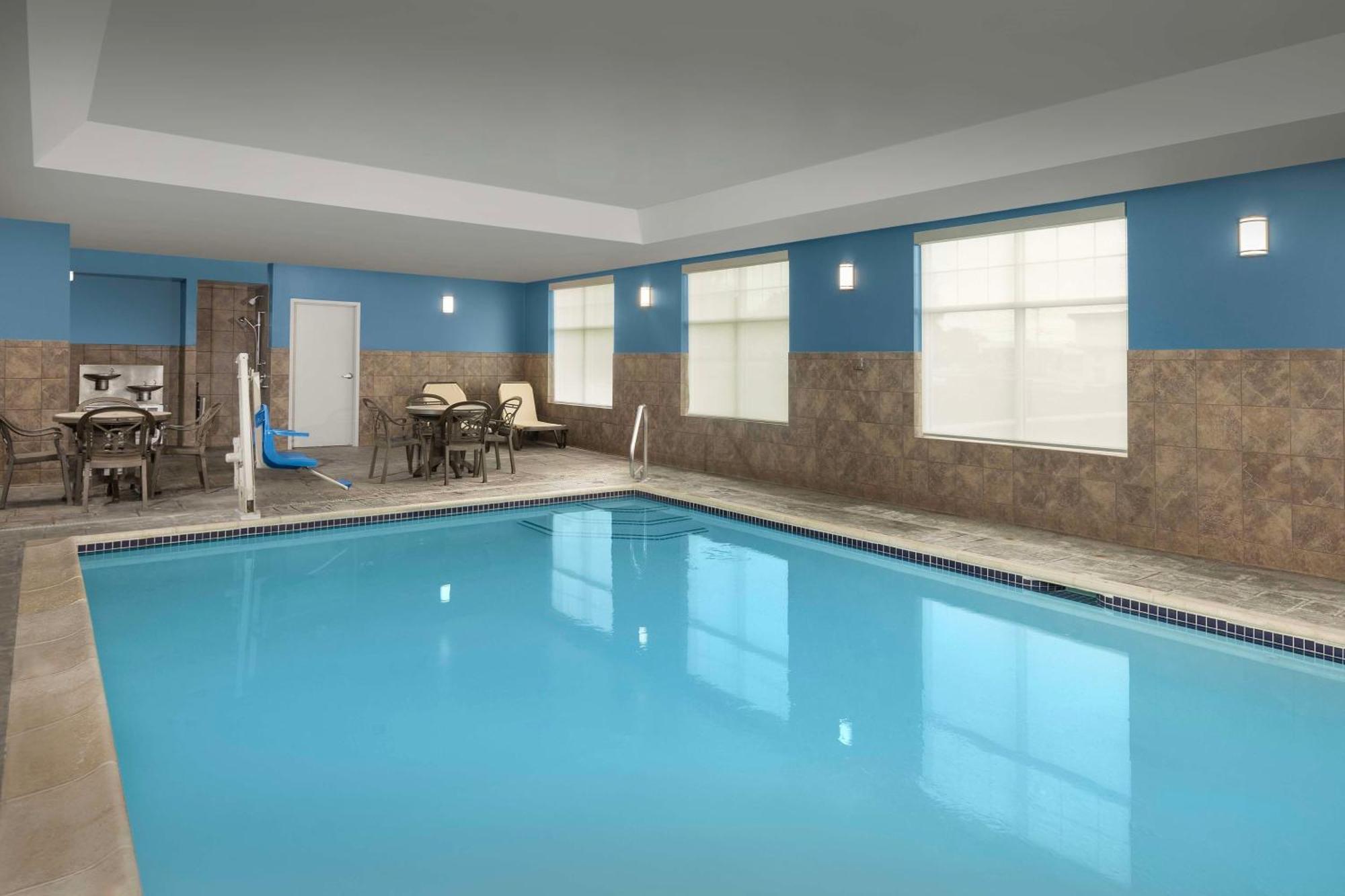 Hampton Inn Огаста Экстерьер фото